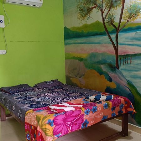 Est Hem Guesthouse أرامبول المظهر الخارجي الصورة