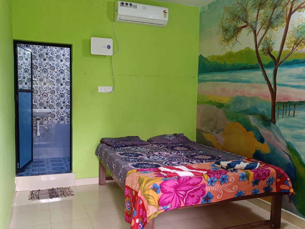 Est Hem Guesthouse أرامبول المظهر الخارجي الصورة