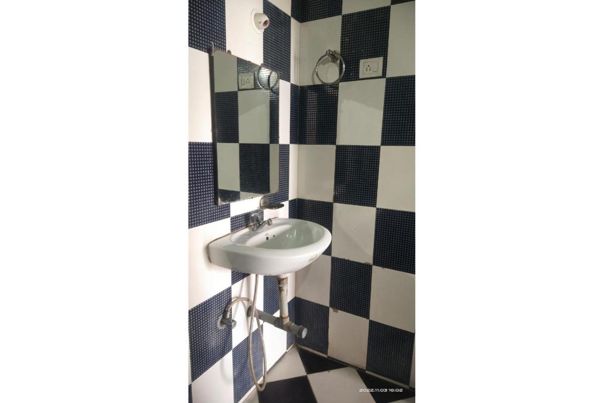 Est Hem Guesthouse أرامبول المظهر الخارجي الصورة